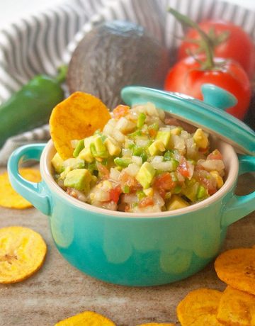Chunky Avocado Salsa | brightrootskitchen.com