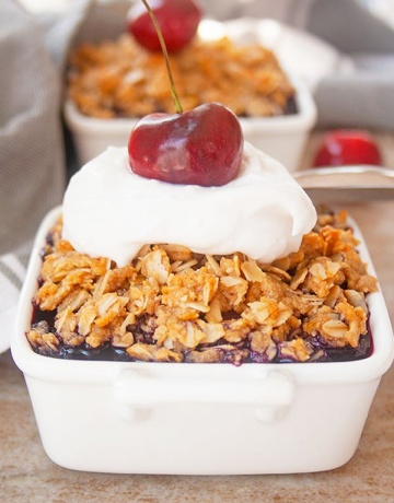 Berry Crumble| brightrootskitchen.com